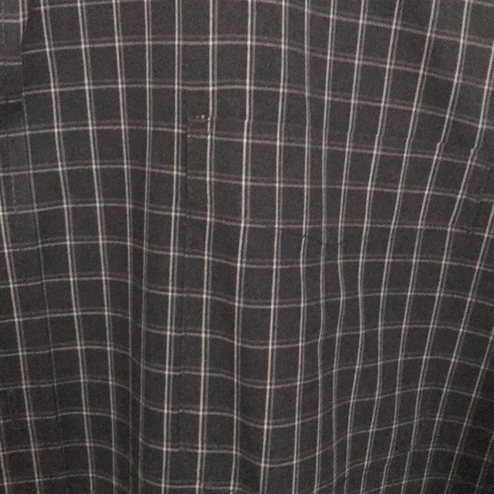 VanHeusen dress shirt 👔 - Picture 3 of 3